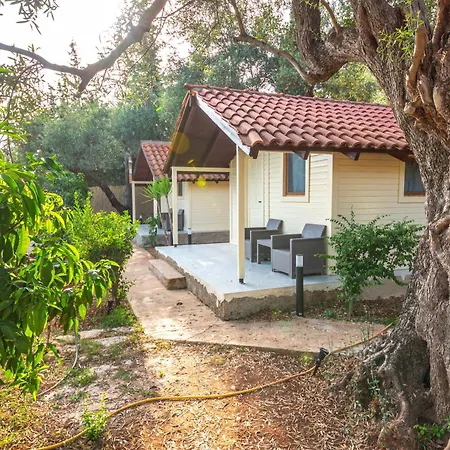 Shen Nikolla 3* Dhërmi