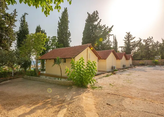 营地 Shen Nikolla Dhërmi